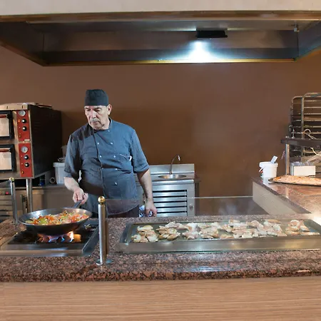 Hotel Relaxia Lanzasur Club - Aqualava Water Park 3*