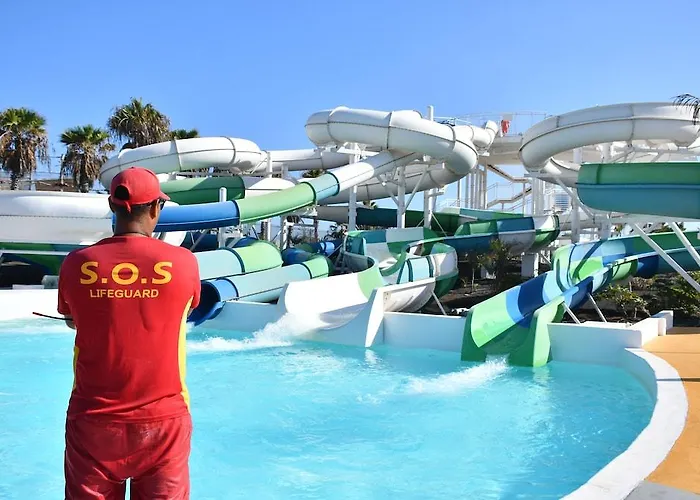 酒店 Relaxia Lanzasur Club - Aqualava Water Park 普拉亚布兰卡
