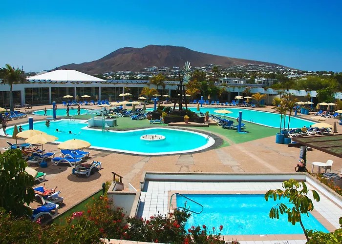 Relaxia Lanzasur Club - Aqualava Water Park Hotell