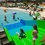 Отель Relaxia Lanzasur Club - Aqualava Water Park