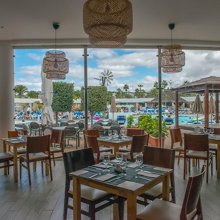 Relaxia Lanzasur Club - Aqualava Water Park Hotel Playa Blanca (Lanzarote)