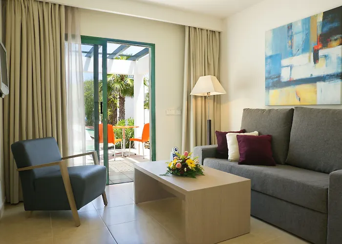 Relaxia Lanzasur Club - Aqualava Water Park מלון 3*