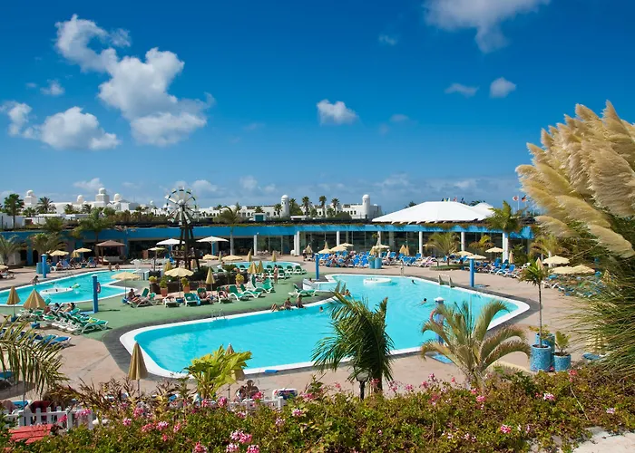 Relaxia Lanzasur Club - Aqualava Water Park 3*