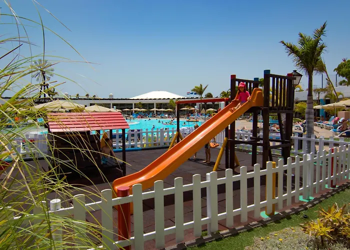 Relaxia Lanzasur Club - Aqualava Water Park Отель 3*